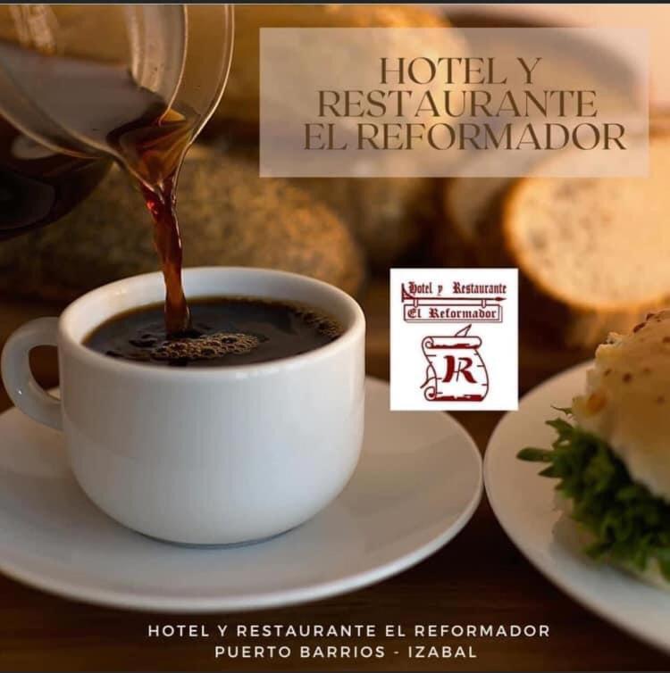 Hotel El Reformador Puerto Barrios Esterno foto